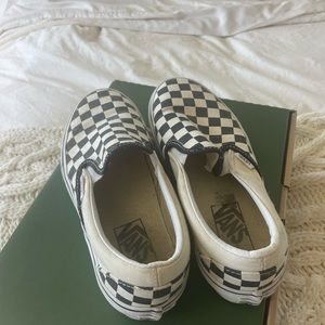 Platform slip on black and white checkered vans